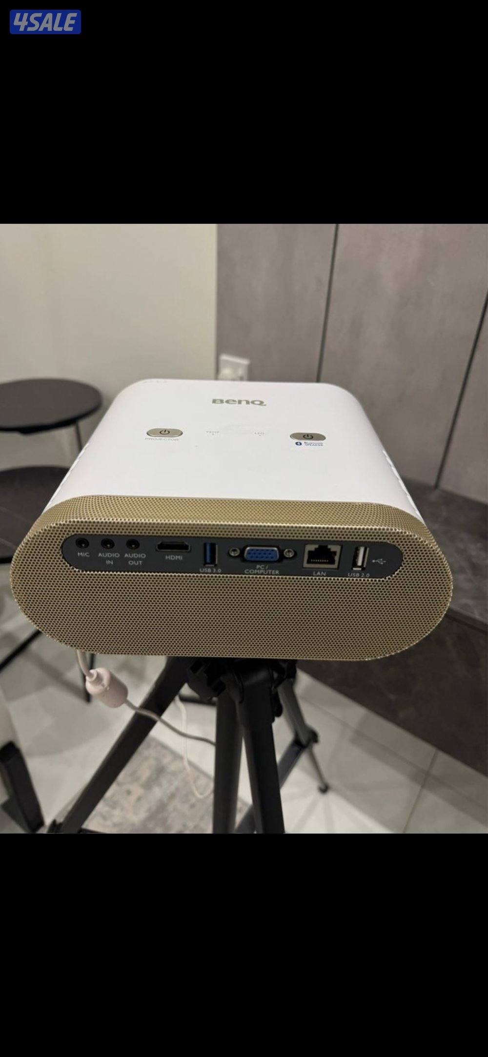 للبيع بروجكتر نوع BenQ i5000