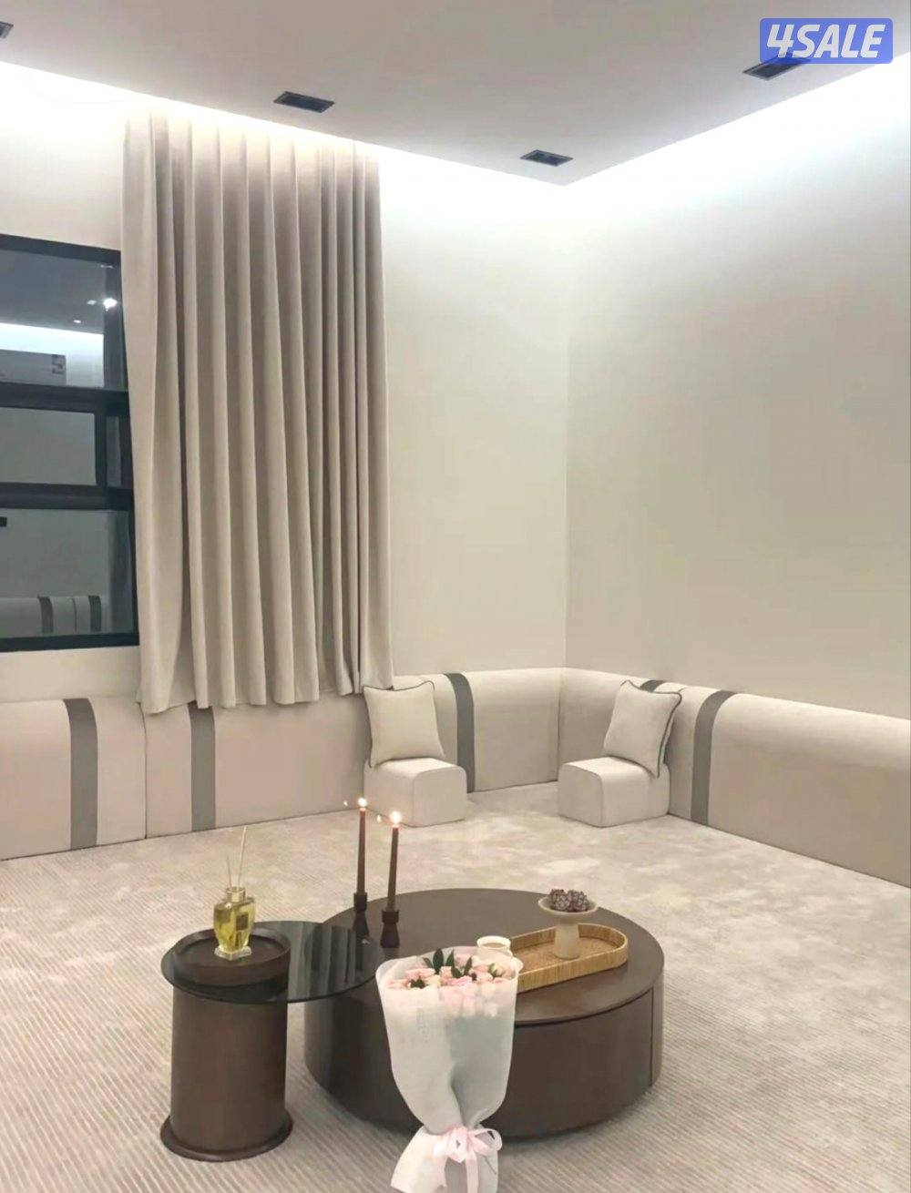 تفصيل وتنجيد مخاد ومراكي اسفنج البغلي سجاد  ساده ومشجر نكشات حفر يدوي2