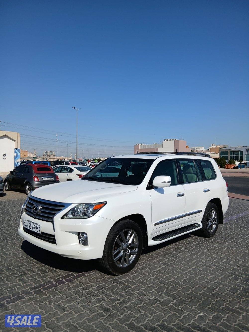 لكزس LX570 الخليج 2014 بحاله نادره عداد 125 الف2