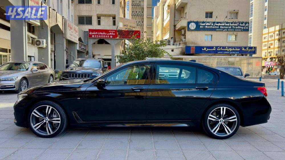 بي أم دبليو 750Li/ موديل 2016/ عداد 25 ألف/ كت M/ قمة بالنظافه/2