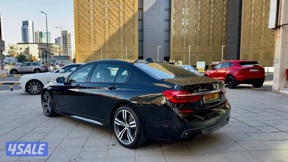 بي أم دبليو 750Li/ موديل 2016/ عداد 25 ألف/ كت M/ قمة بالنظافه/6