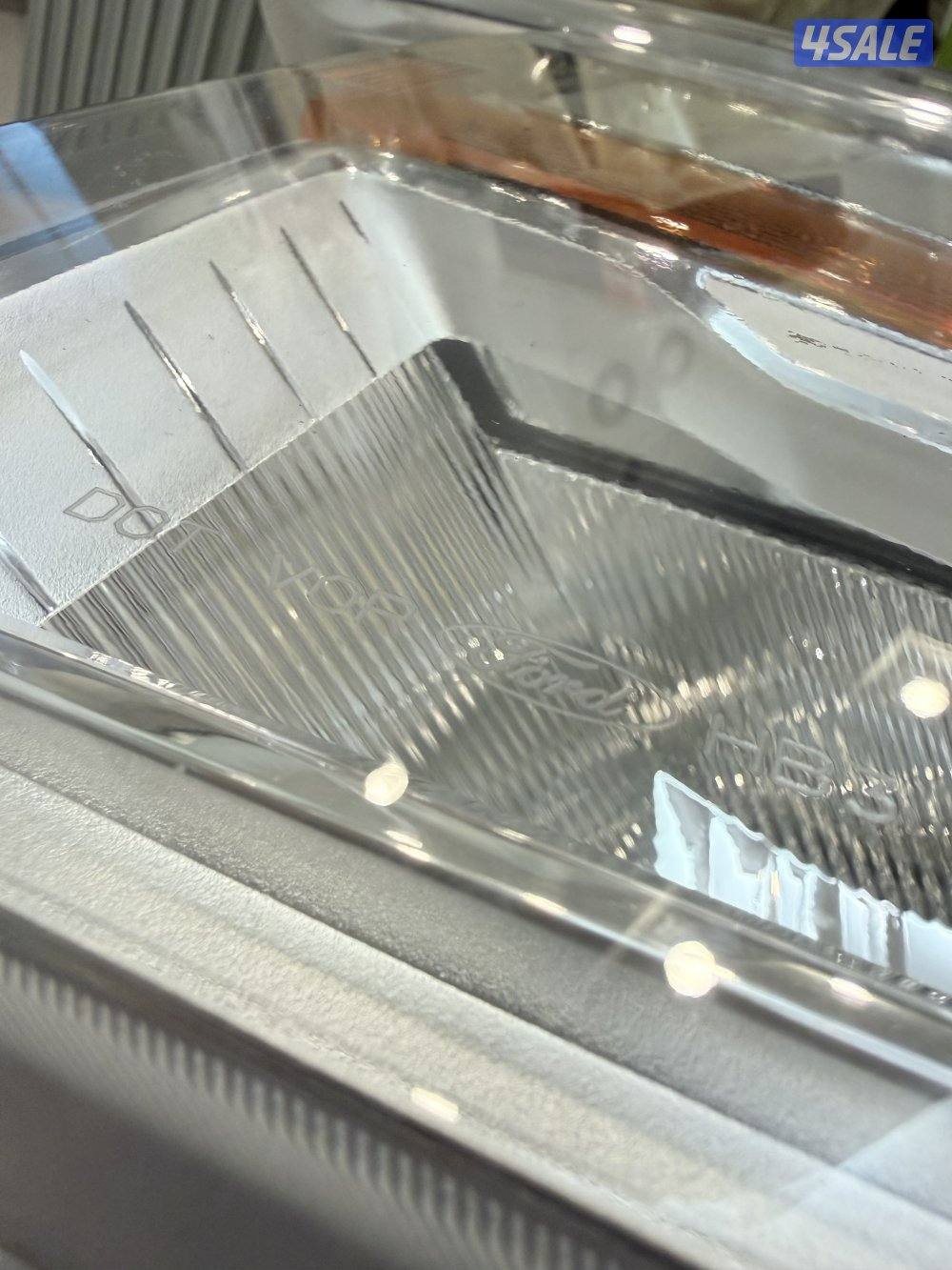 ليتات فورد وانيت F150 XLT امامي يمين يسار موديل 2022 اصلي شبه جديد1