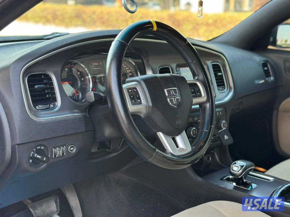 دودج
تشارجر
6سلندر عداد 160 الف8