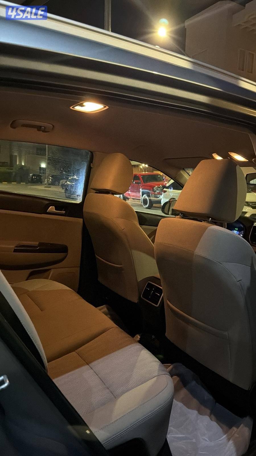 كيا سبورتاج ٢٠٢٠ مكينه ٢٠٠٠ cc الموتر نظيف جدا6