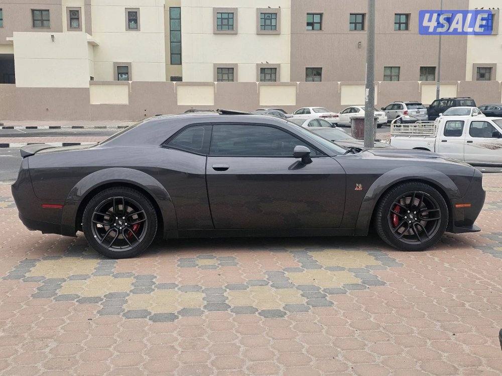 Dodge challenger Scat Pack  20215