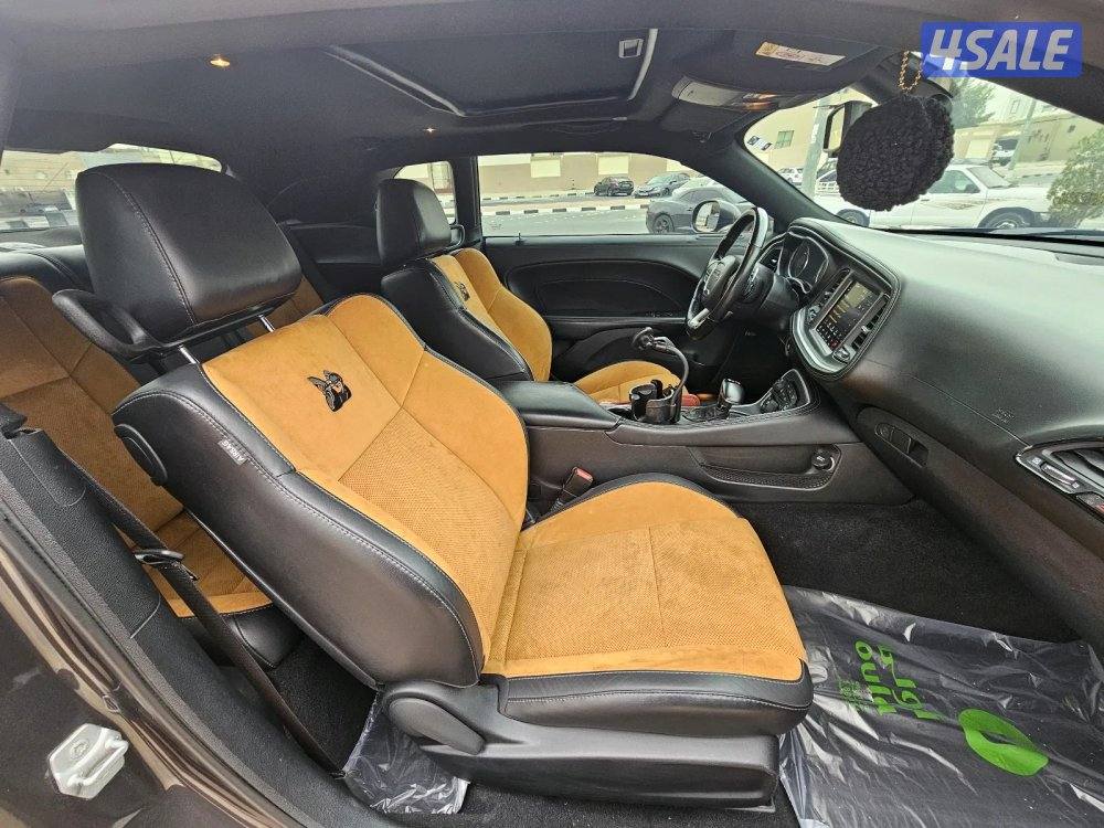 Dodge challenger Scat Pack  202110