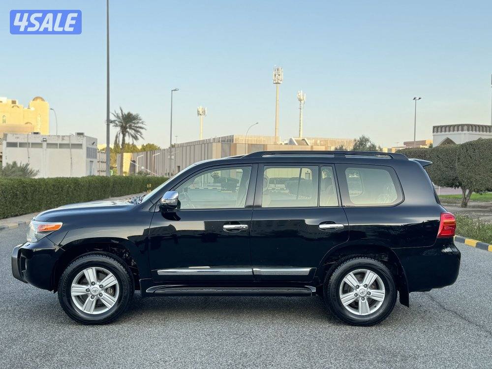 لاندكروزر GX_R V8 موديل 2014 صبغ الوكاله بحاله الوكاله7