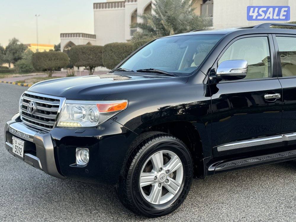 لاندكروزر GX_R V8 موديل 2014 صبغ الوكاله بحاله الوكاله11