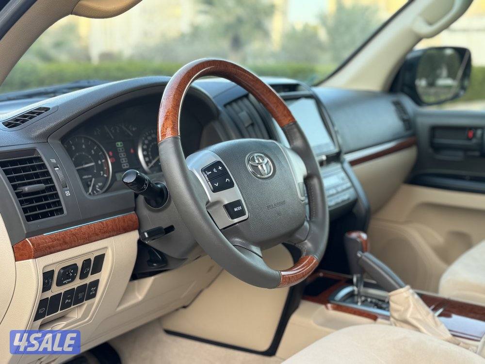 لاندكروزر GX_R V8 موديل 2014 صبغ الوكاله بحاله الوكاله14