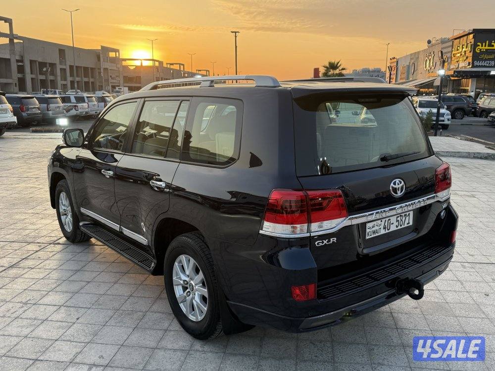 للبيع لاند كروز 2016 شرط الفحص4