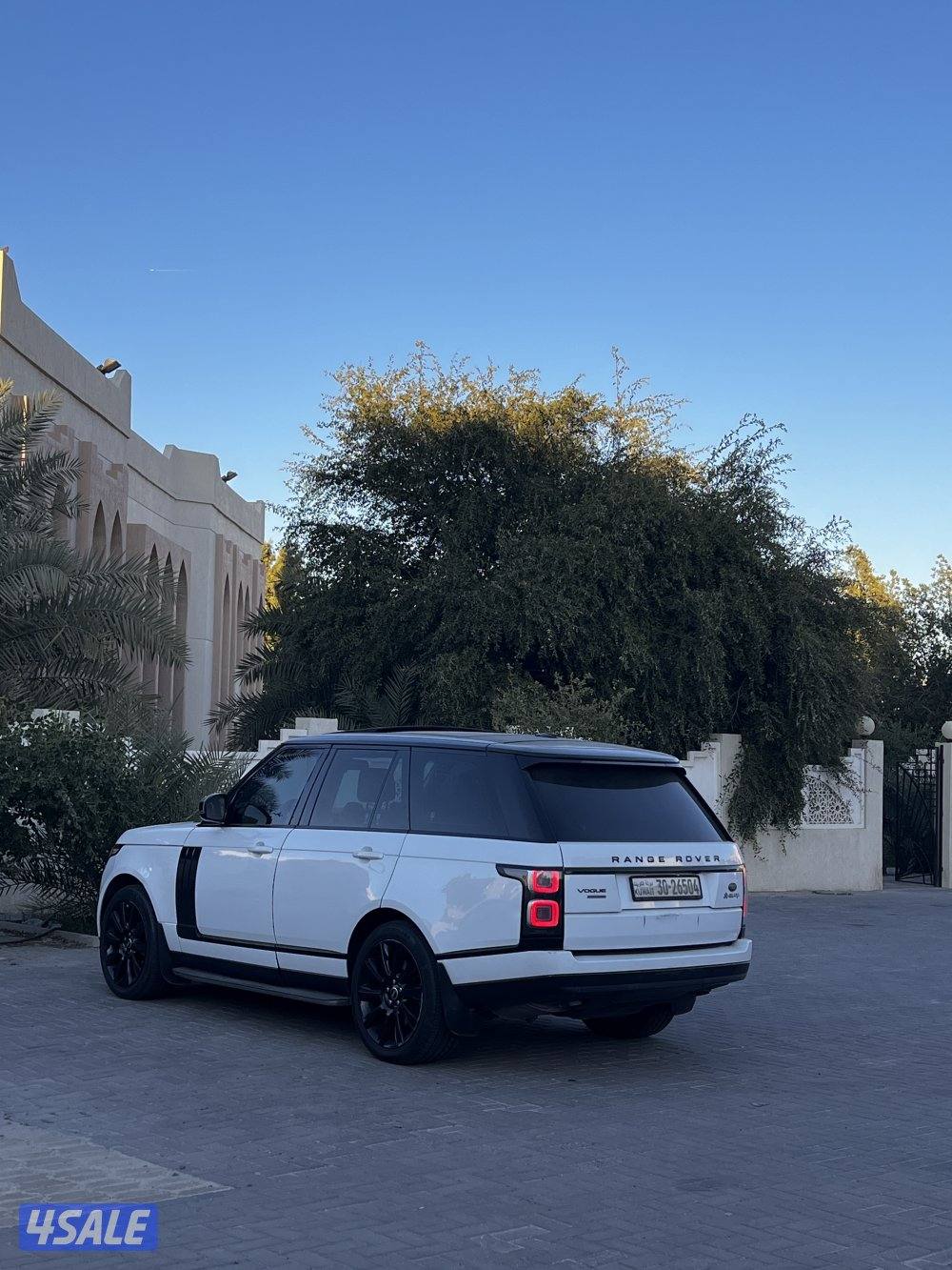 رنج روفر وارد الغانم بحالة الوكالة سيرفس منتظم3