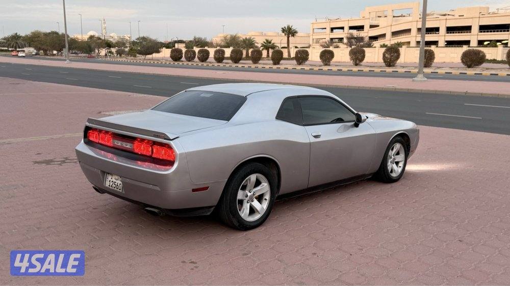 للبيع شالنجر ٢٠١٣2