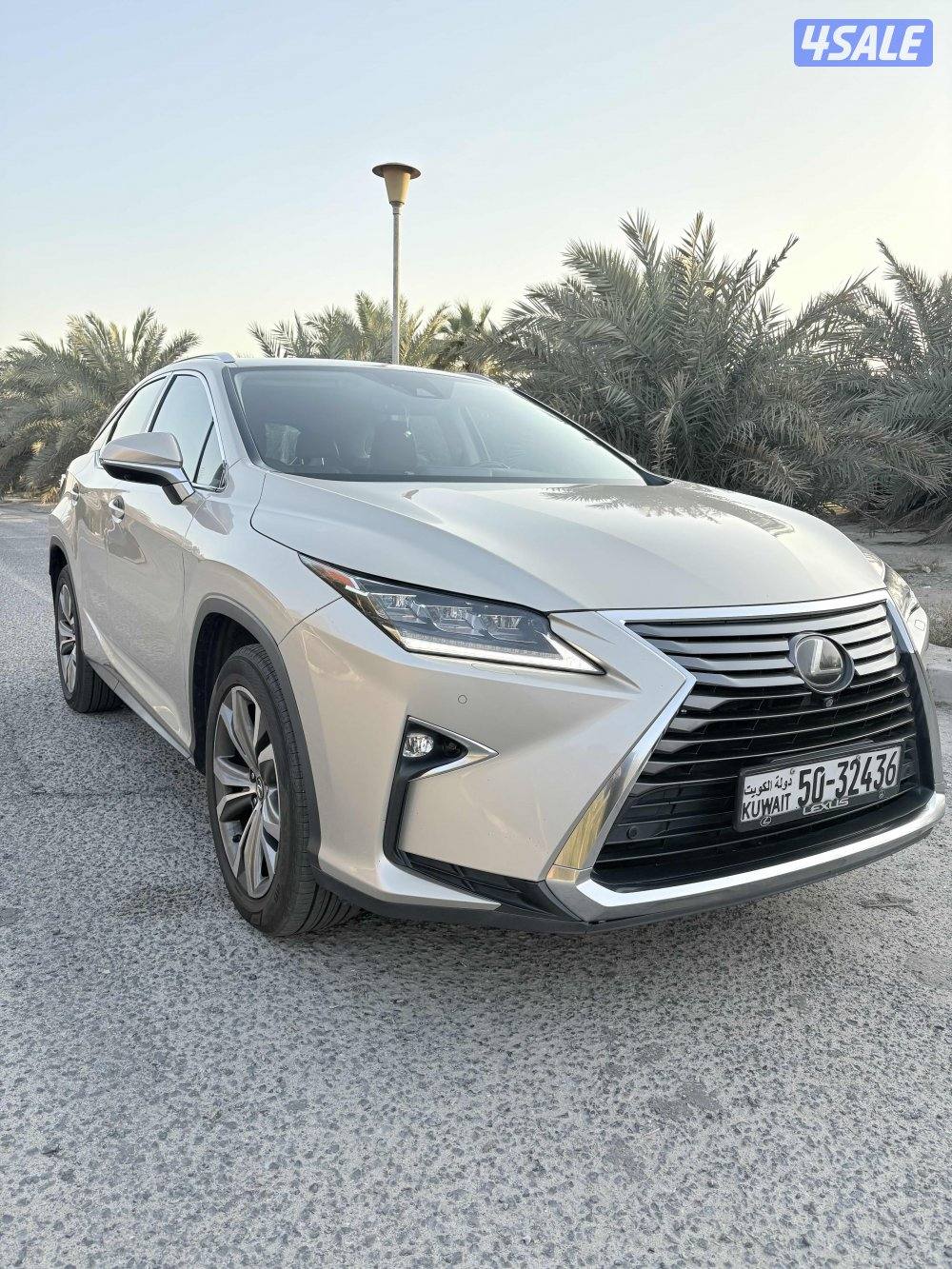 لكزس RX350 كامل المواصفات ماشي ١٦٠ الف0