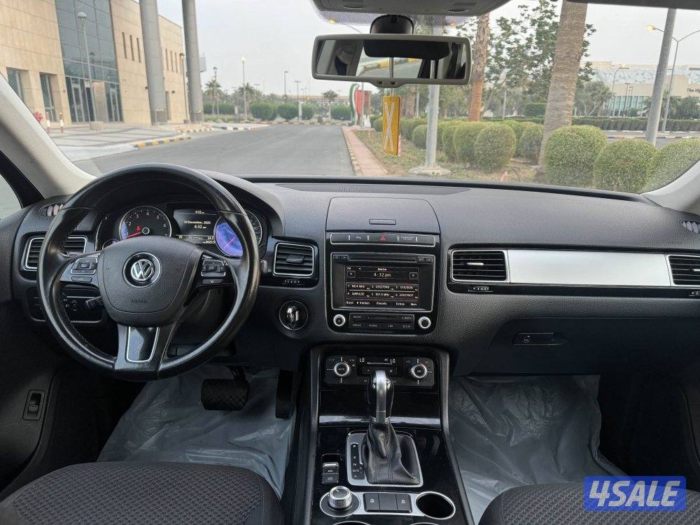 فولكس واجن طوارق موديل 2015 بحاله ممتازه8