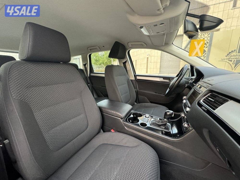 فولكس واجن طوارق موديل 2015 بحاله ممتازه10