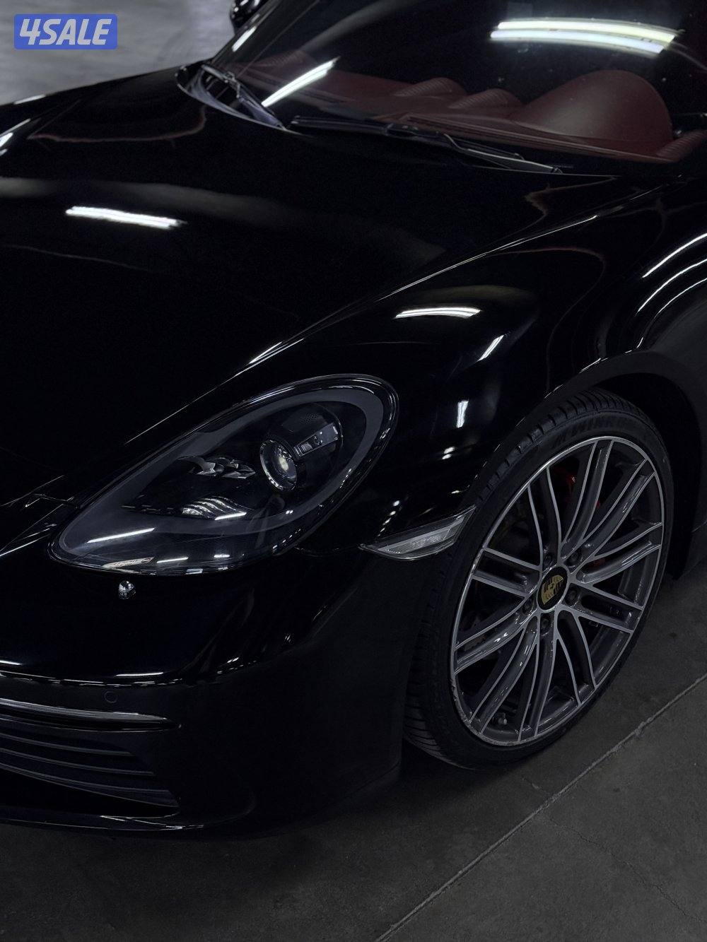 PORSCHA CAYMAN 718 -2019-10