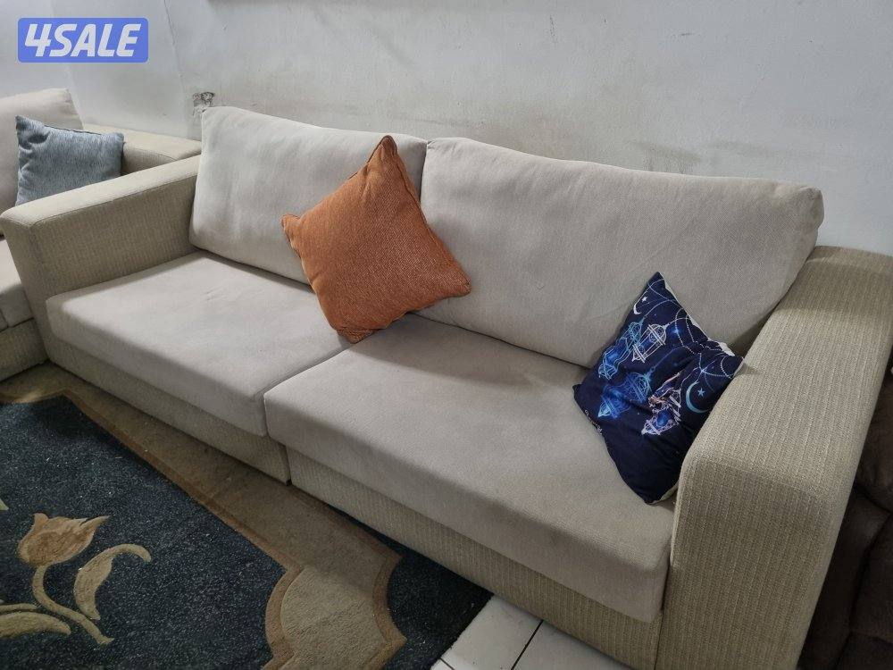 طقم انتريه بحالة ممتازه قابل للغسيل مع كرسي امريكي قابل للفتح3