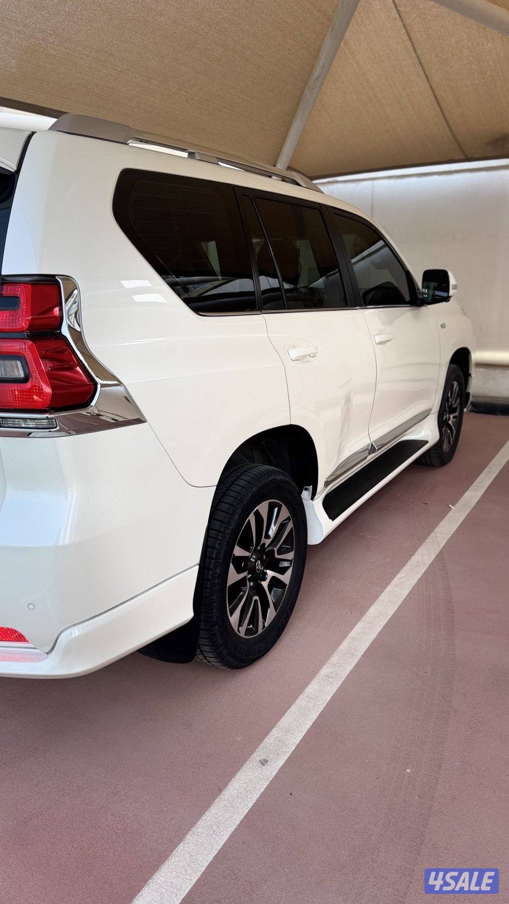 بـرادو VX 2023 أبيض صدفـي Final Addition3