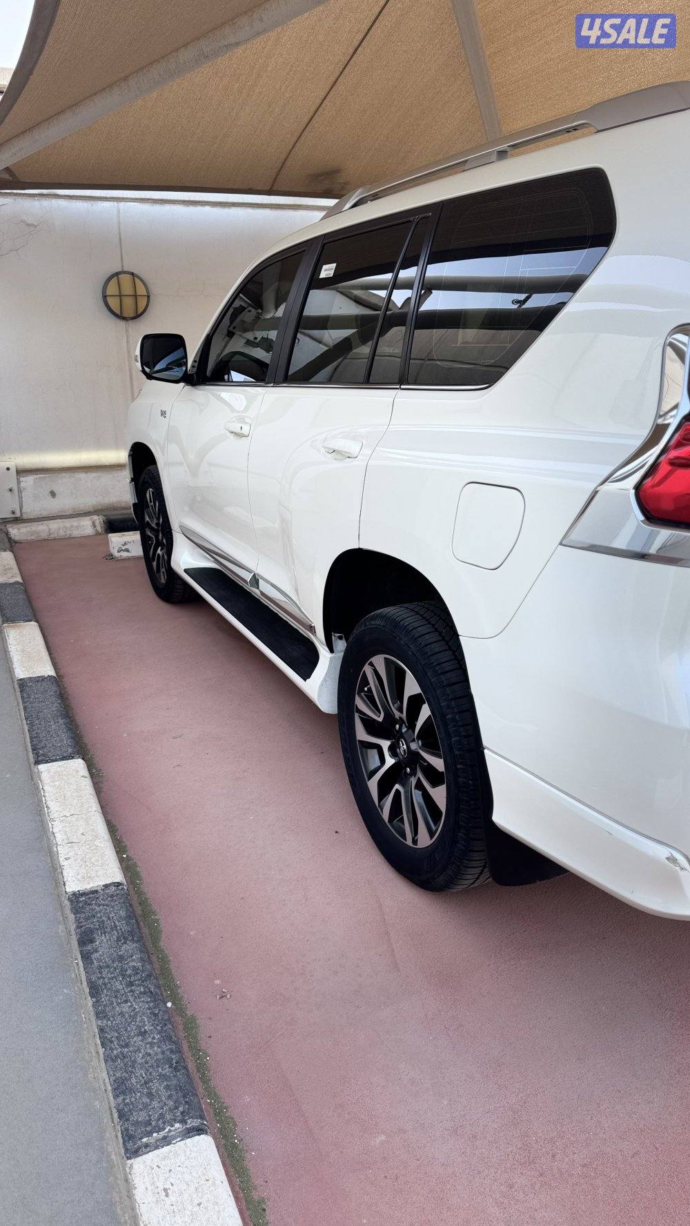 بـرادو VX 2023 أبيض صدفـي Final Addition5