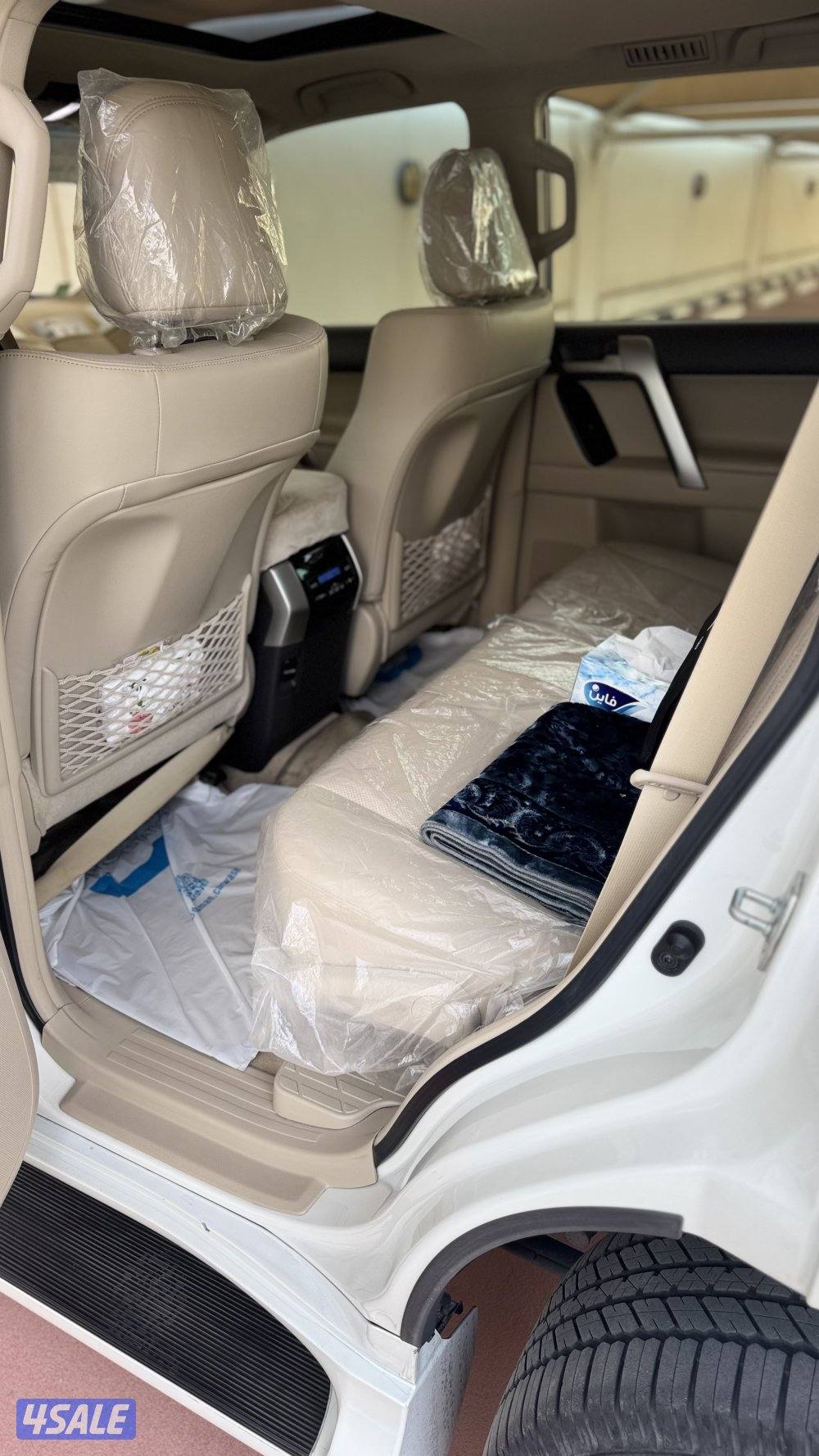 بـرادو VX 2023 أبيض صدفـي Final Addition11