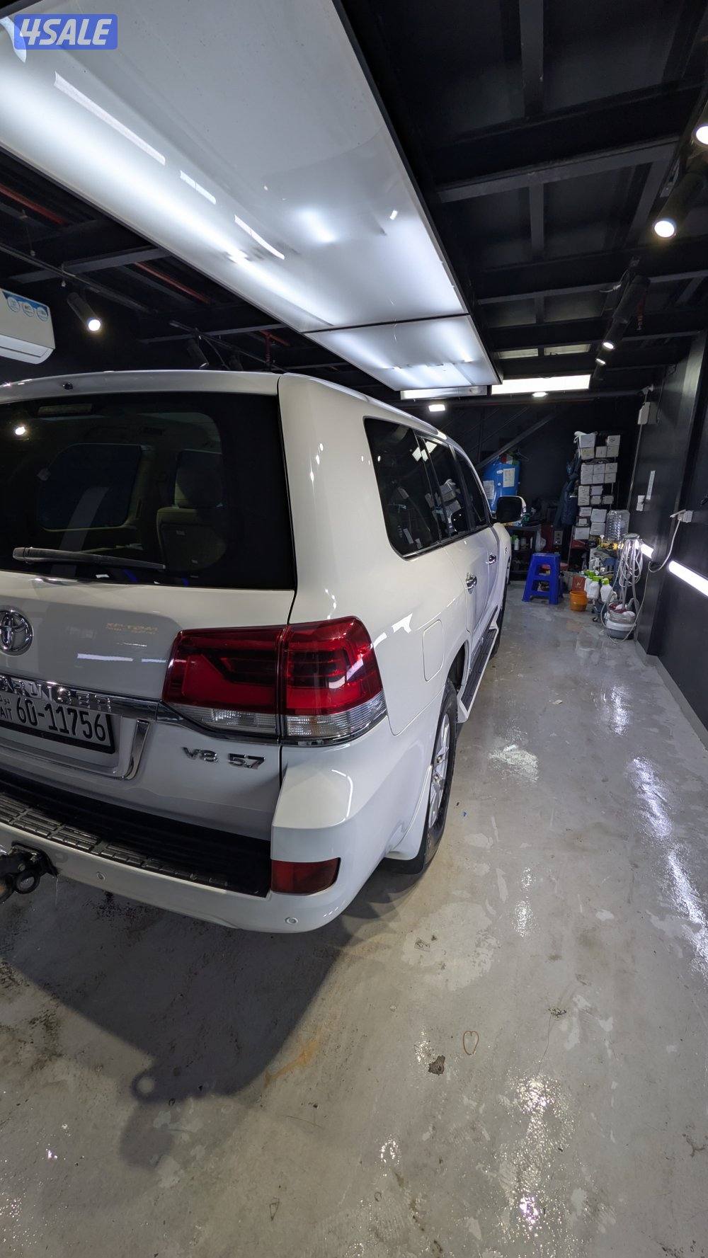 للبيع لاندكروزر VX-R 20163