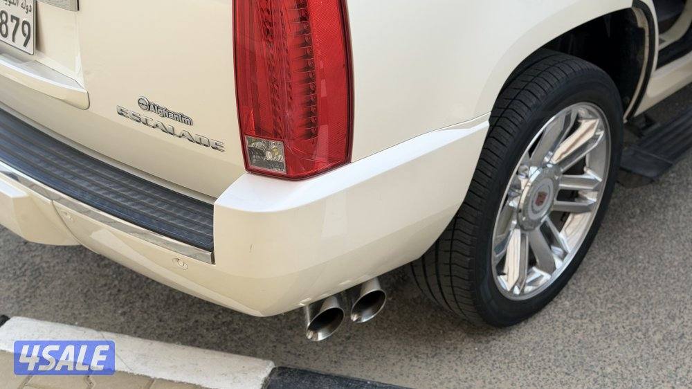 اسكاليد بلاتينيوم 2011 بحالة الوكالة7