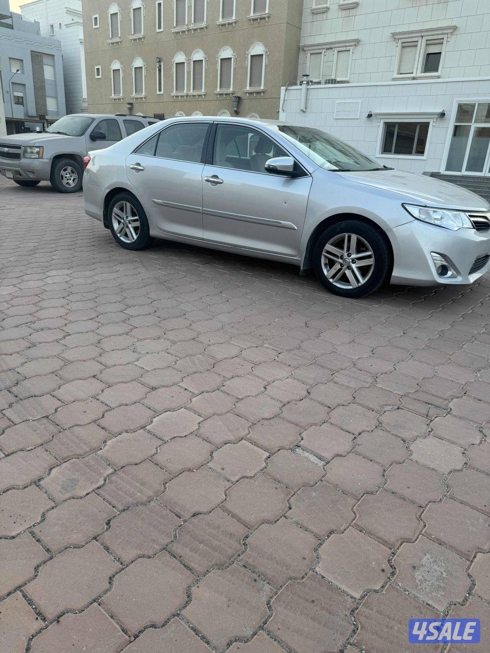 للبيع كامري2014 glx0