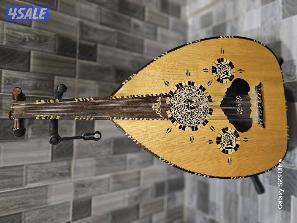 للبيع عود كويتي صناعة نغم الخليج سنة 2017 - خالي من الكسور ،،0