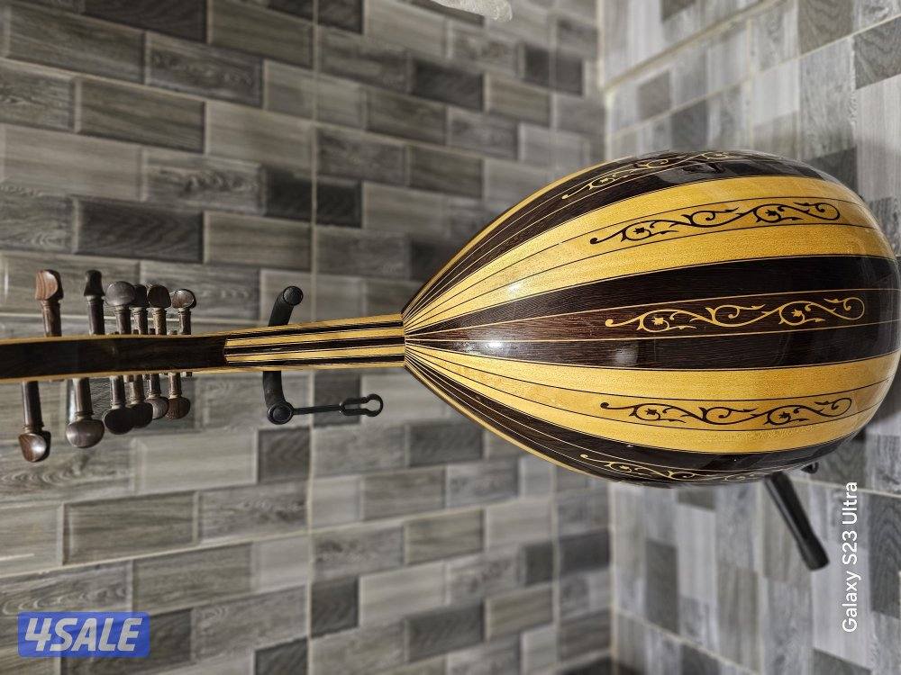 للبيع عود كويتي صناعة نغم الخليج سنة 2017 - خالي من الكسور ،،1