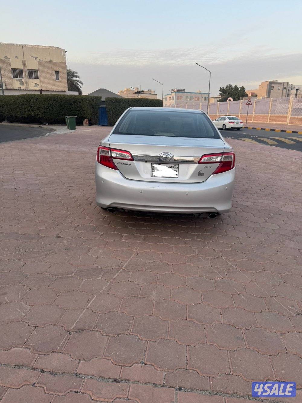 للبيع كامري2014 glx4