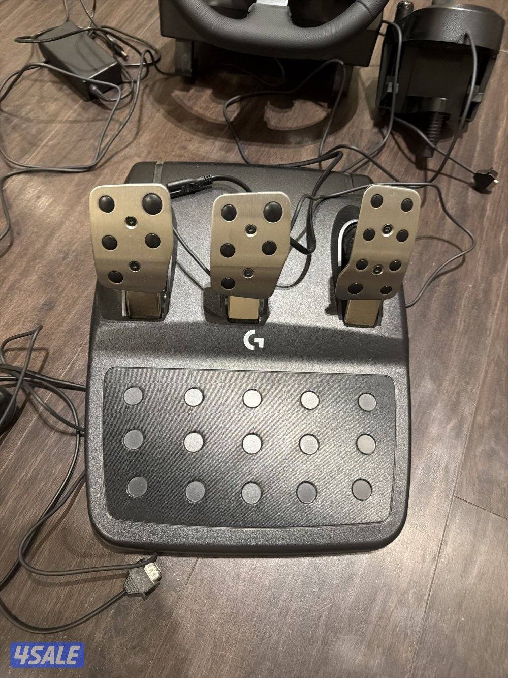 سكان سوني يديد بدون اي مشاكل او قطع غيار قليل الاستعمال مع كامل اغراضه2