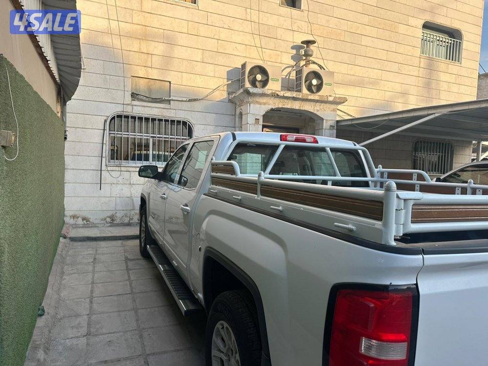 للبيع شد بدي خشبي قطري نظيف جداً0