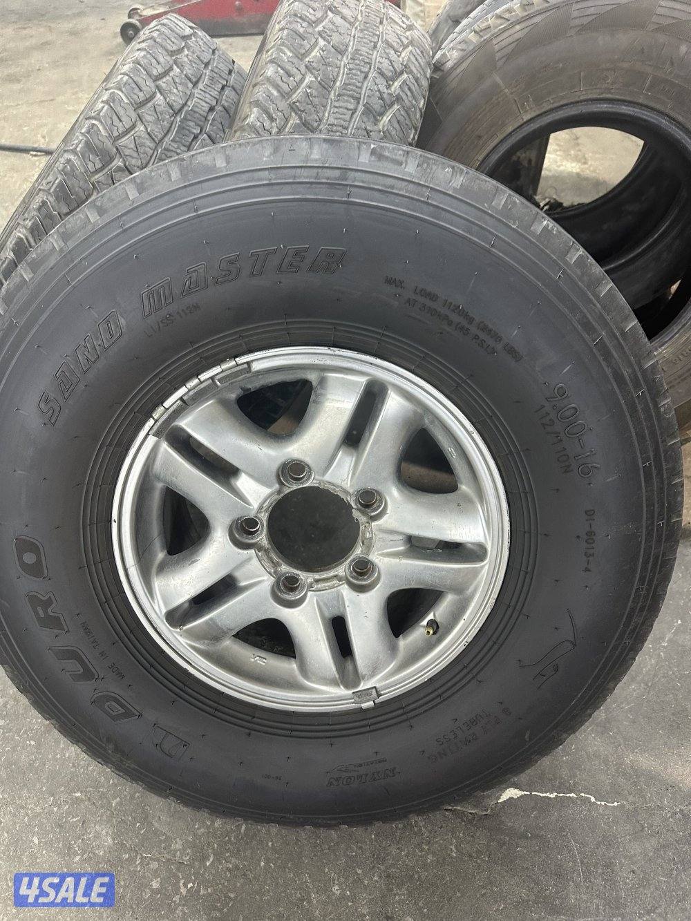 4 بوالين 900/16 مركبهم شهر 101