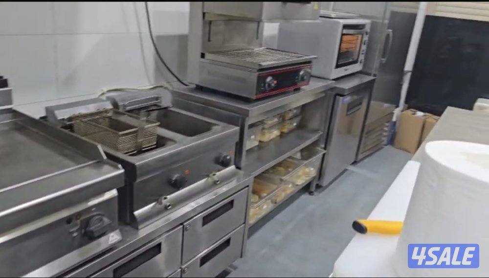 Fully Equipped Kitchen for Sale – Qurain0