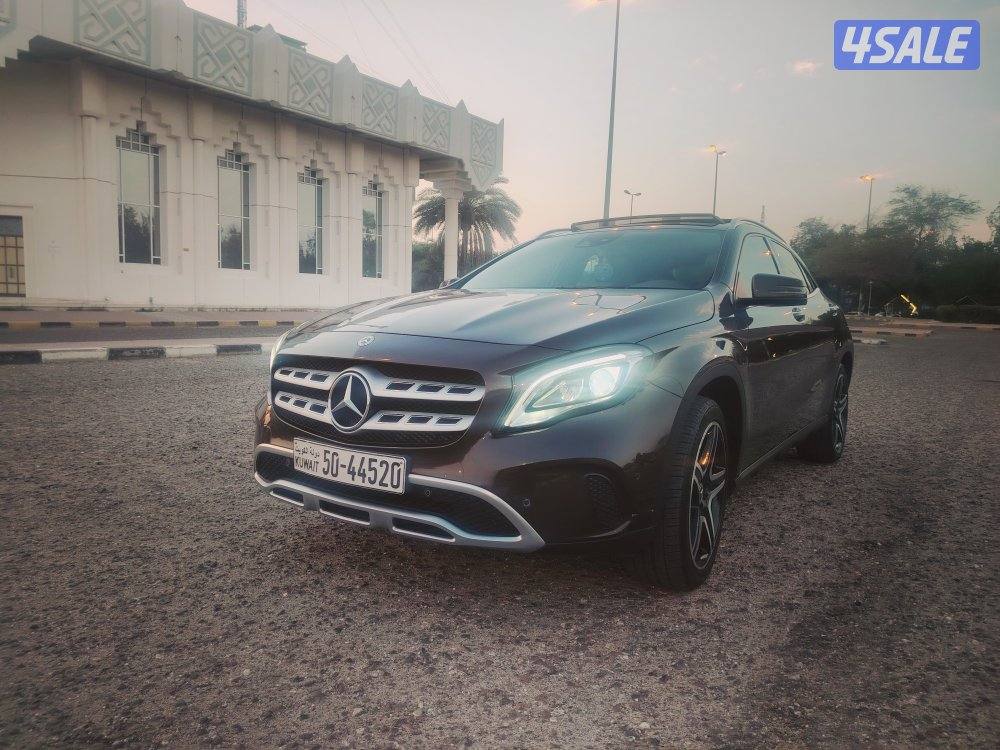 للبيع مرسيدس GLA 2504