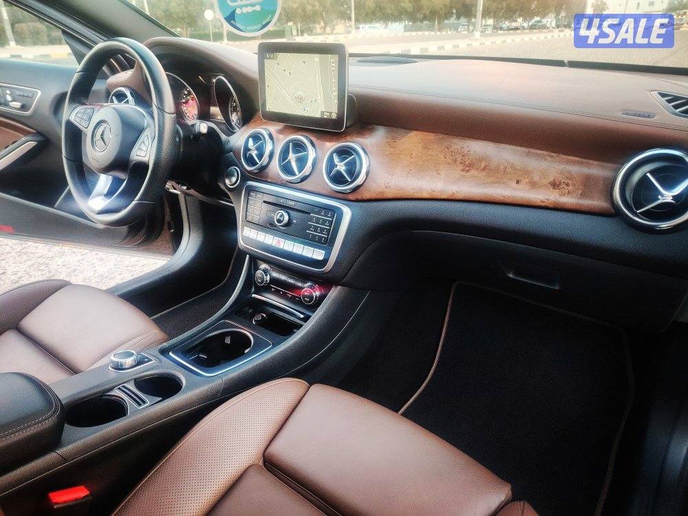 للبيع مرسيدس GLA 2503