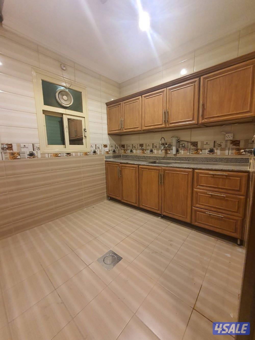 شقه ديلوكس بالسالميه بموقع مميز جدا Deluxe apartment in Salmiya7