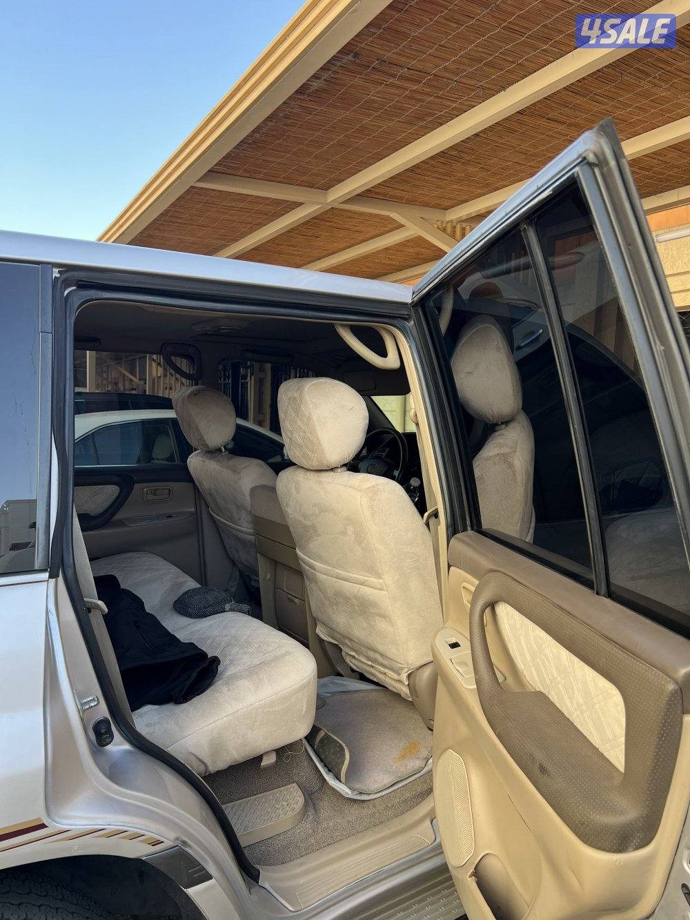 للبيع لاندكروزر 20012