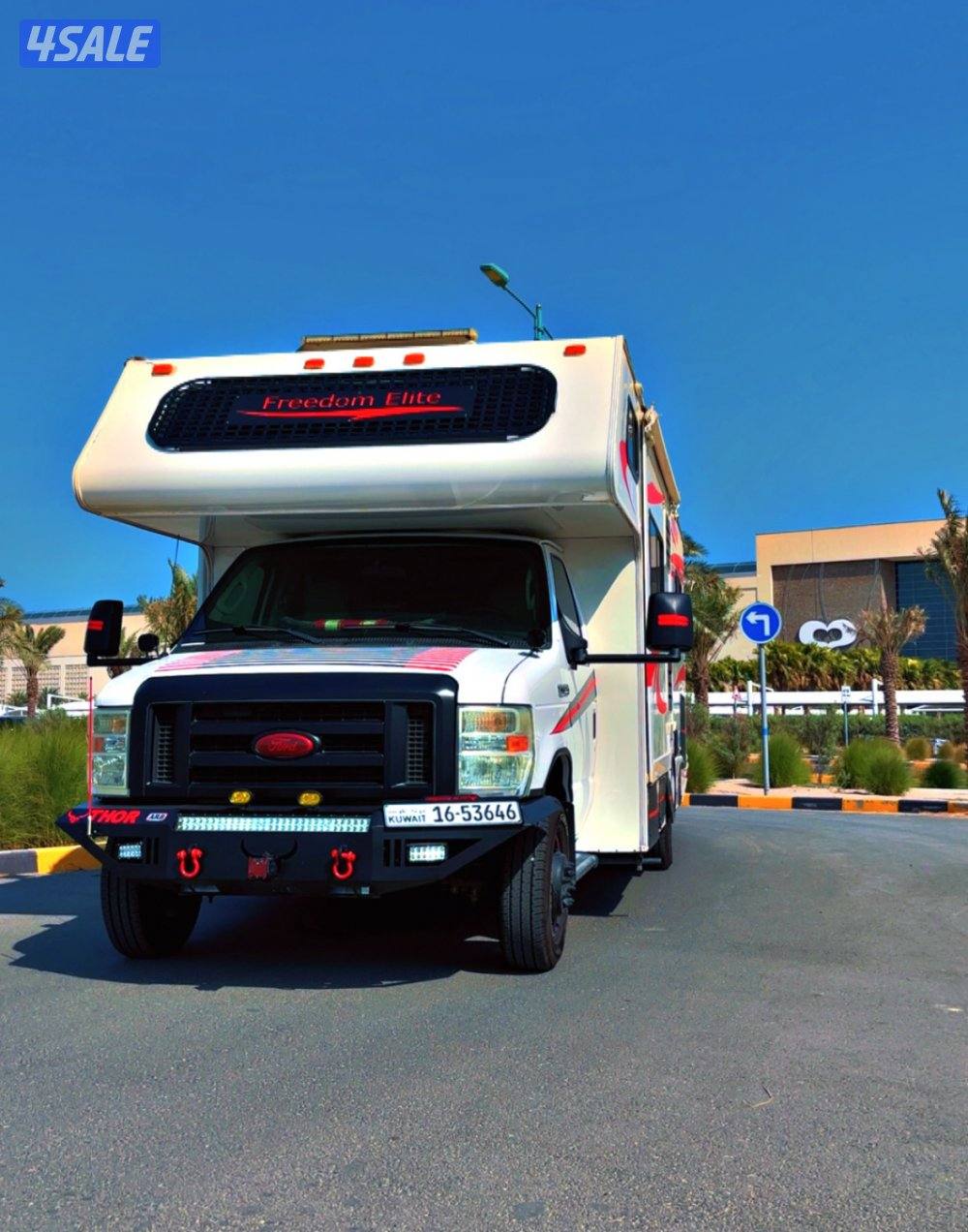 للبيع كرفان فورد كلاس c3