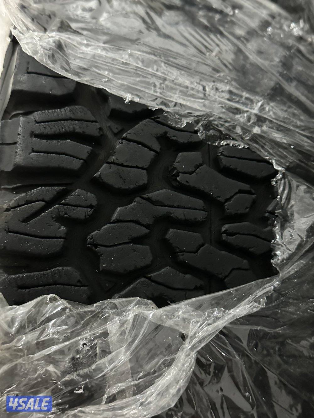 للبيع 4 تواير BF مقاس 183