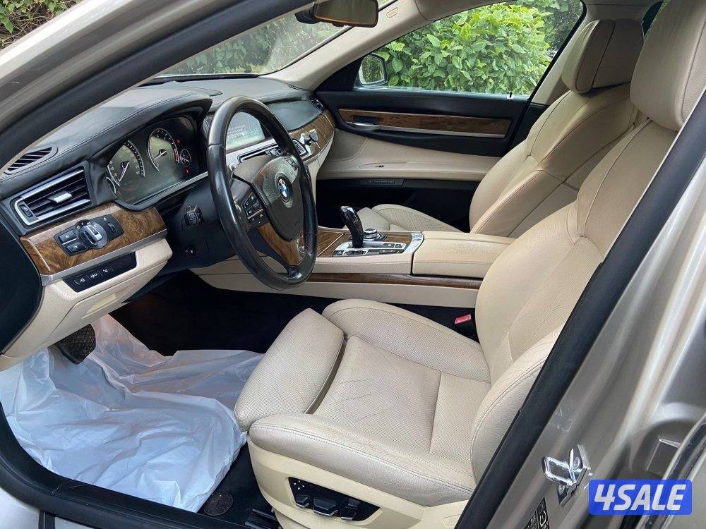 منطقه السره عداد155.000 km بحاله ممتازه صيانه عامه وكاله الغانم8