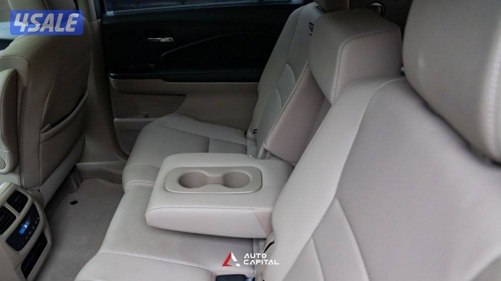 Honda Pilot MRV AWD 3.5L V6 - 3 rpws 7 seater10