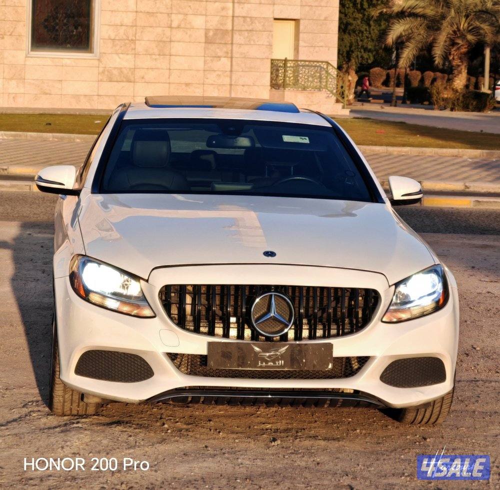 Mercedes C300.      .شرط النظافة 20183