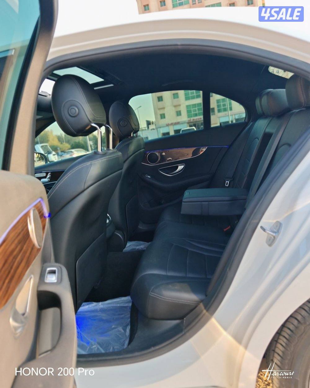 Mercedes C300.      .شرط النظافة 20186