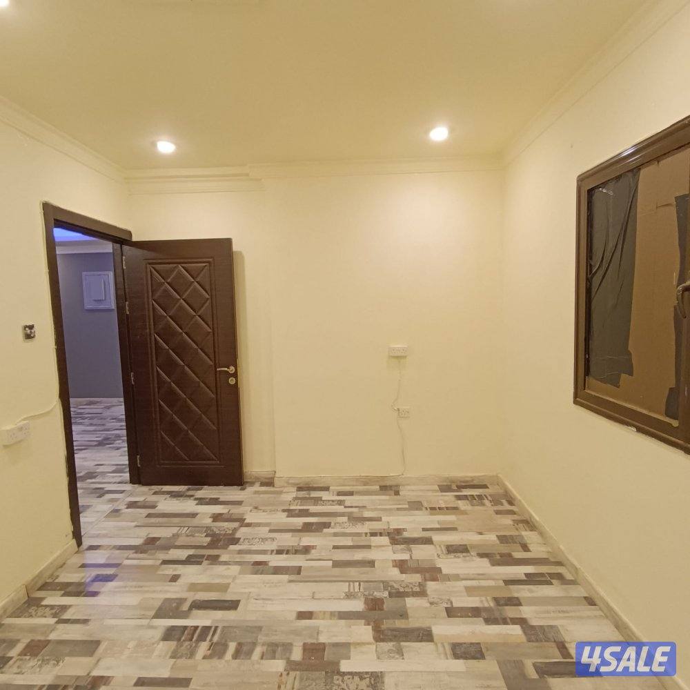 شقةغرفةصالةتشطيب جديدحمام مطبخ كبير مصافط متوفرة كل الخدمات متوفرة12