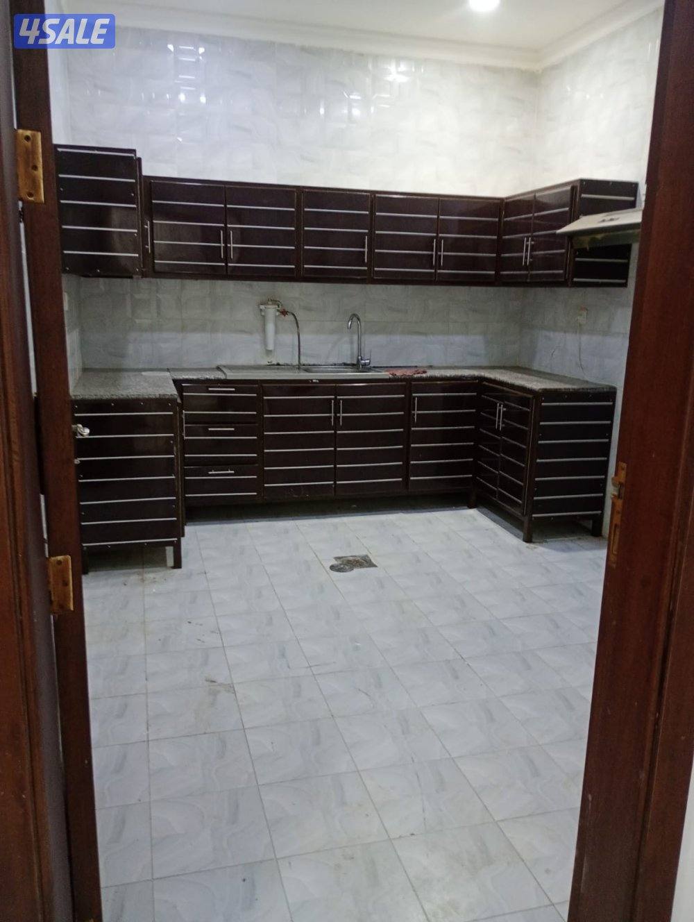 للإيجار شقة في منطقة الفردوس تشطيب جديد وبناء جديد2