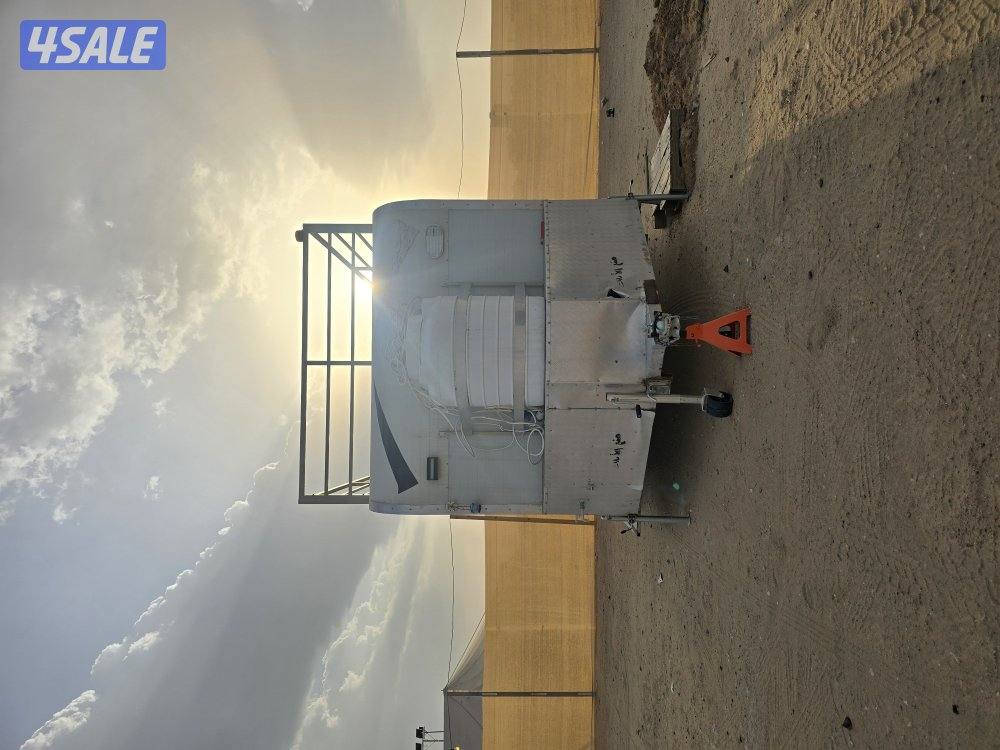 كرفان اماراتي موديل 24 مجدد بالكامل  من الداخل والخارج9