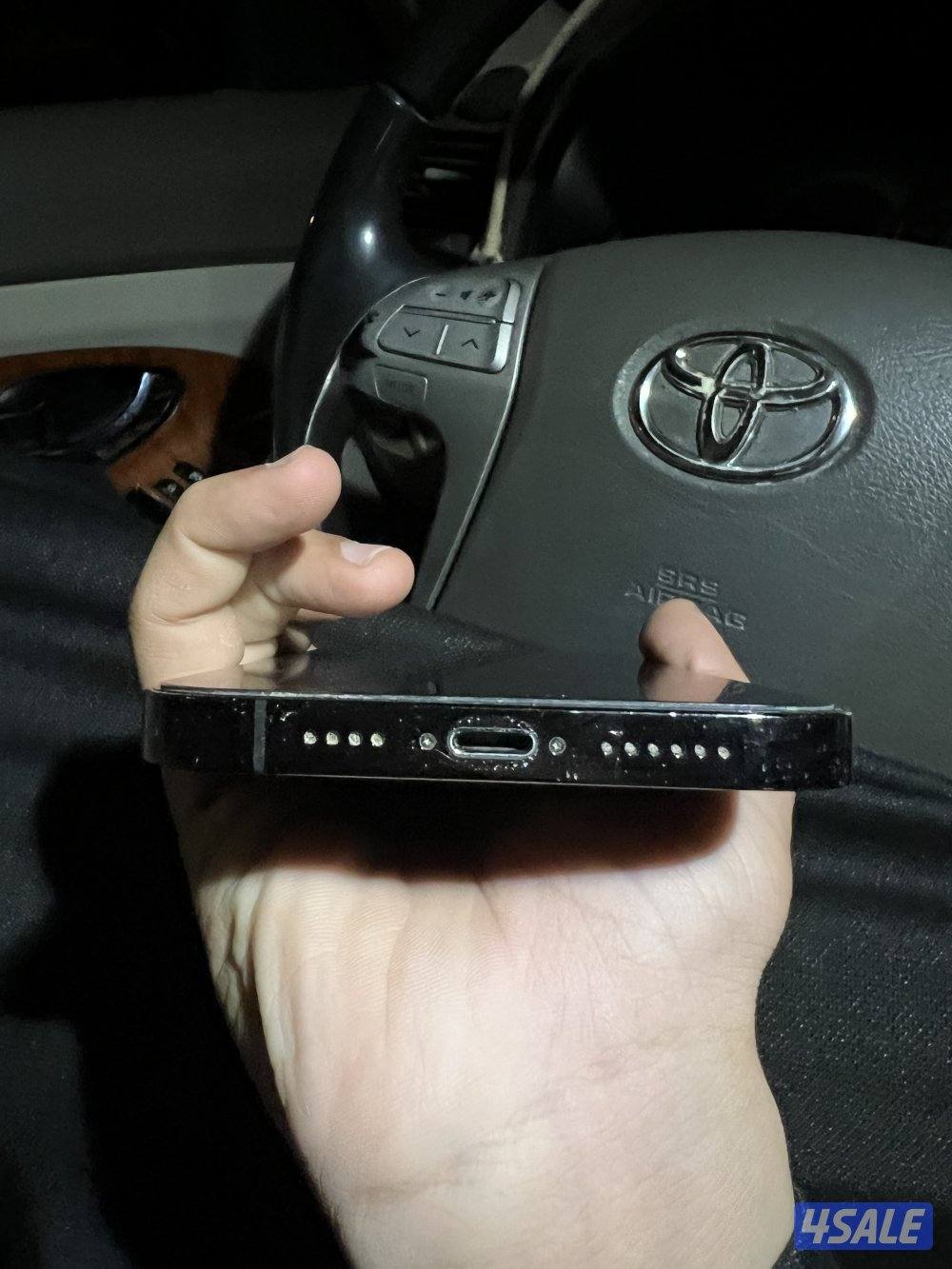 للبيع ايفون 14 برو ماكس1