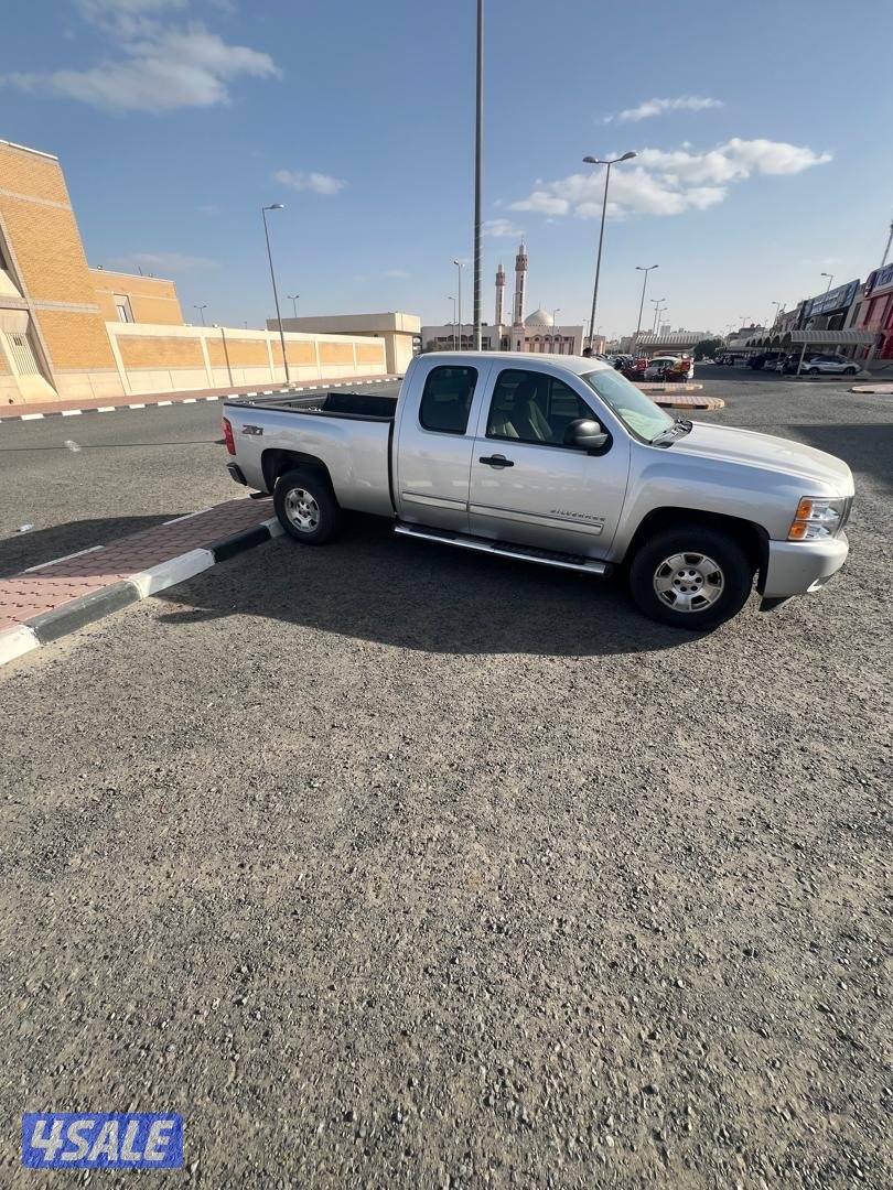 تسعه تسعه اثنين صفر صفر ثمنيه سته ثلاثه5