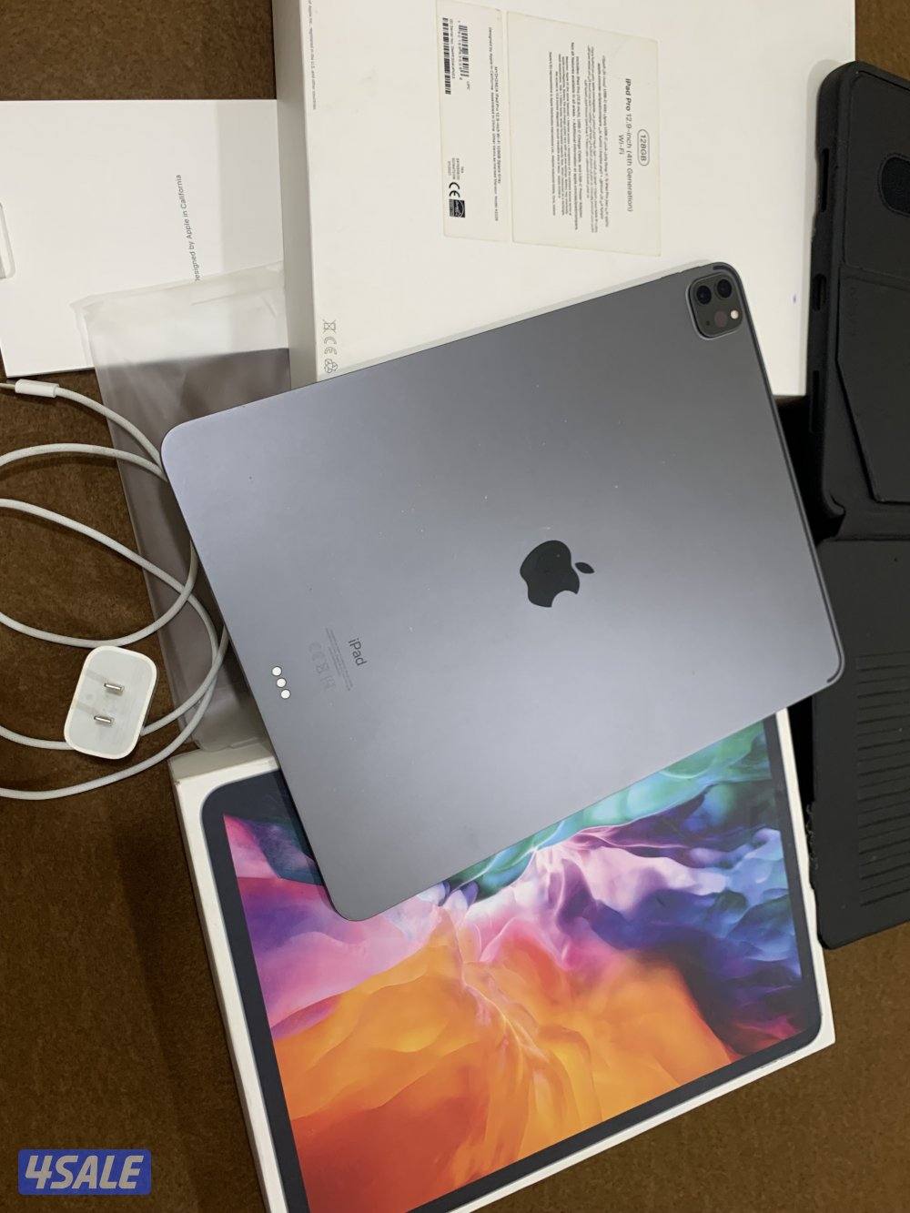 ايباد ابل برو 12.9 انش 128 قيقا نظيف بطارية 92 مع الاغراض كامله3